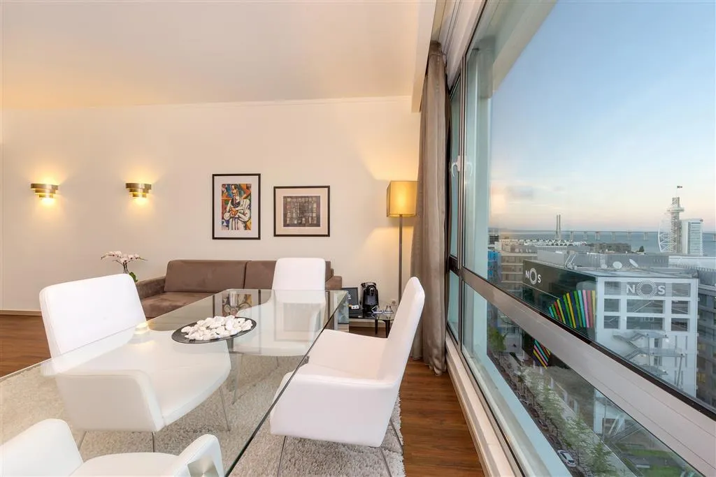 FAMILY ROOM STANDARD Room, Melia Lisboa Oriente, Lisbon