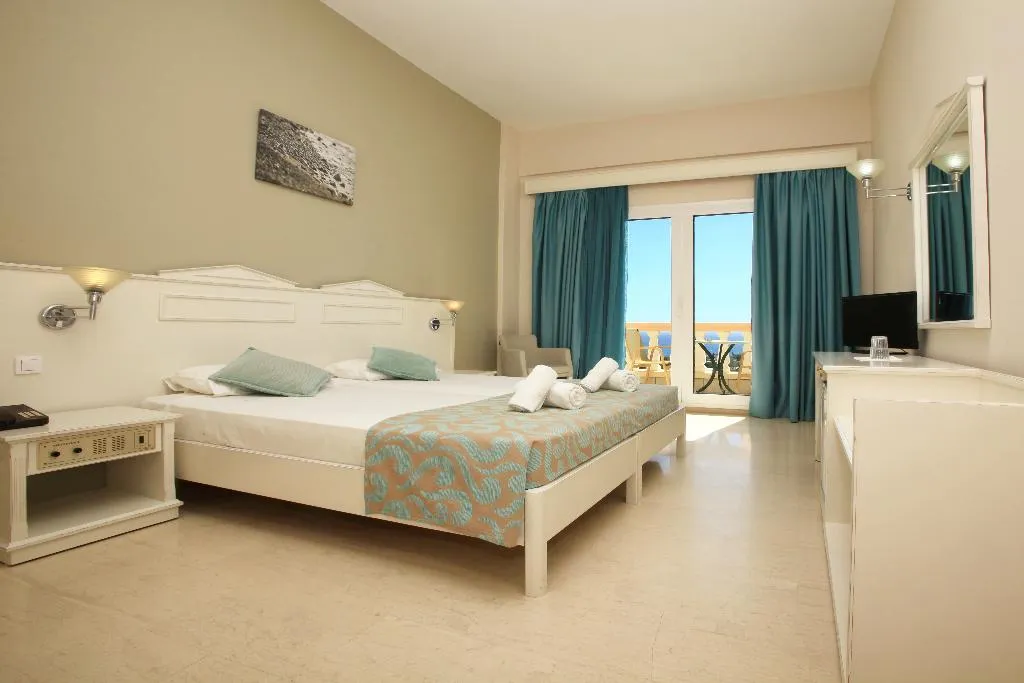 Room, Arion Palace, Crete