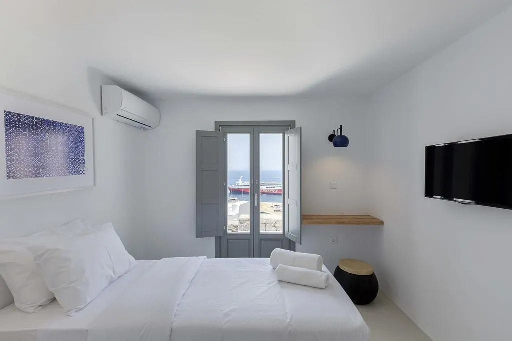 VILLA FIVE BEDROOMS WITH PRIVATE POOL Room, Sea Line Villas, Mykonos