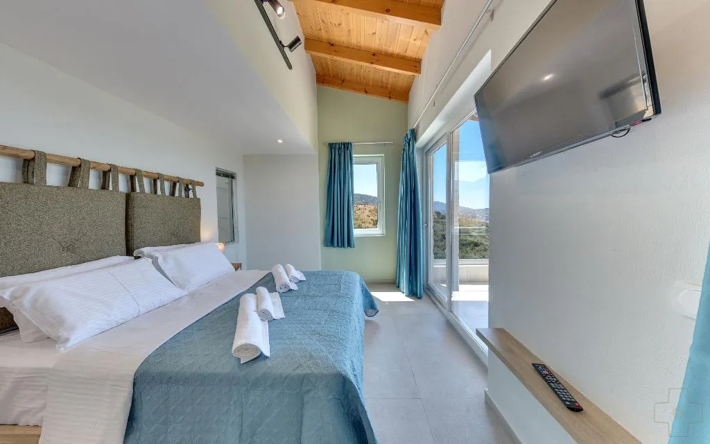 SUITE ONE BEDROOM ONE BATHROOM Room, Spiros-Soula Family Hotel & Thematic Suites, Crete