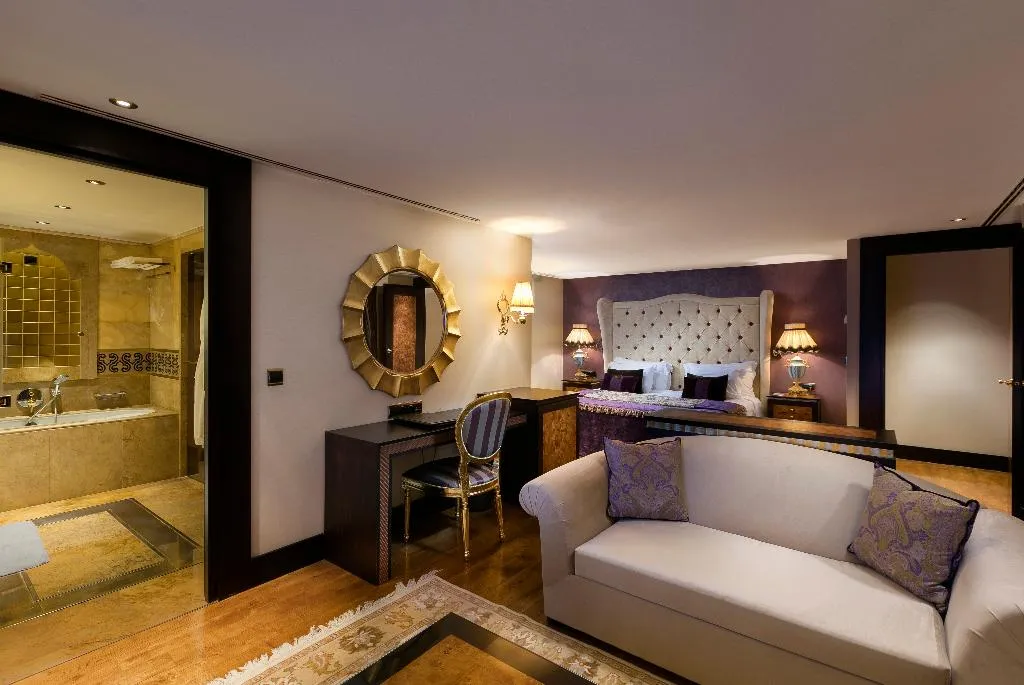 SUITE LAKE VIEW Room, Mardan Palace, Antalya