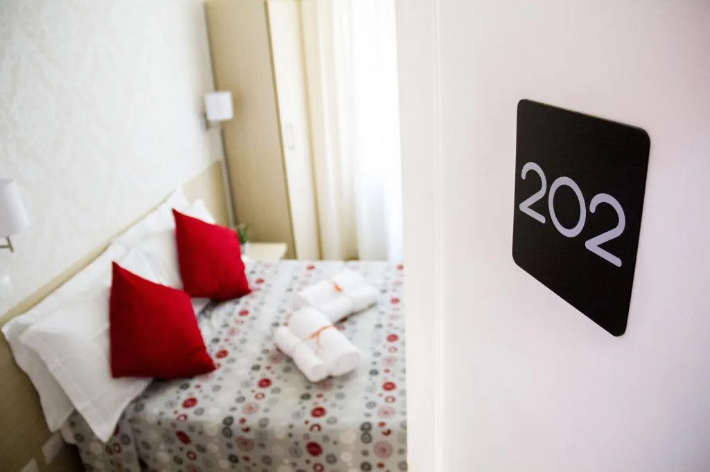 Room, Marta Inn, Rome