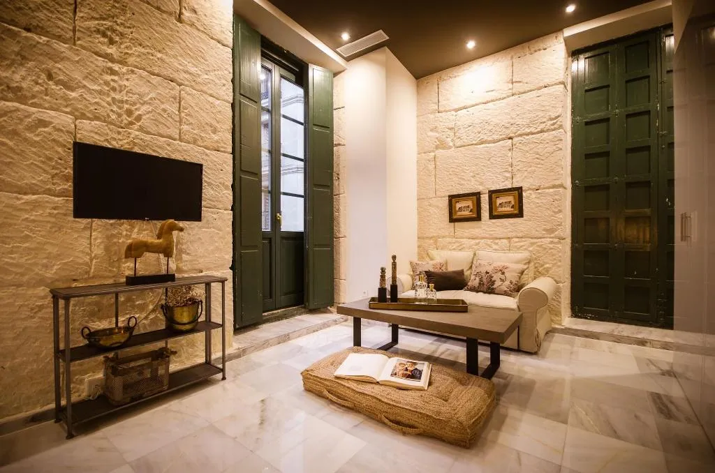 Room, Luces De Catedral, Costa Blanca