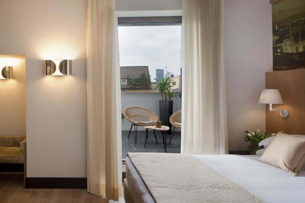 DOUBLE DELUXE WITH VIEWS Room, Starhotels Ritz, Milan