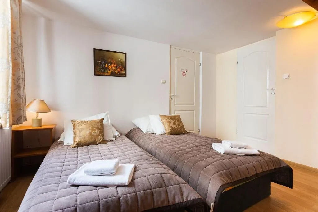 Room, Unikat Guest Rooms, Krakow