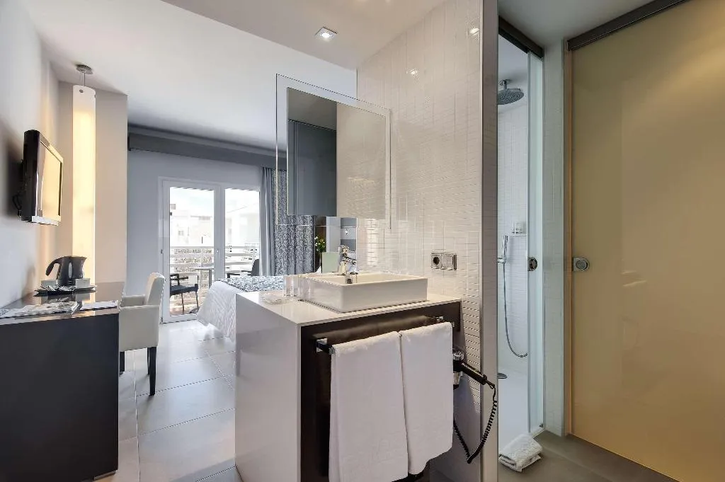 SINGLE SUPERIOR Room, Barceló Hamilton Menorca -Adults Only, Menorca