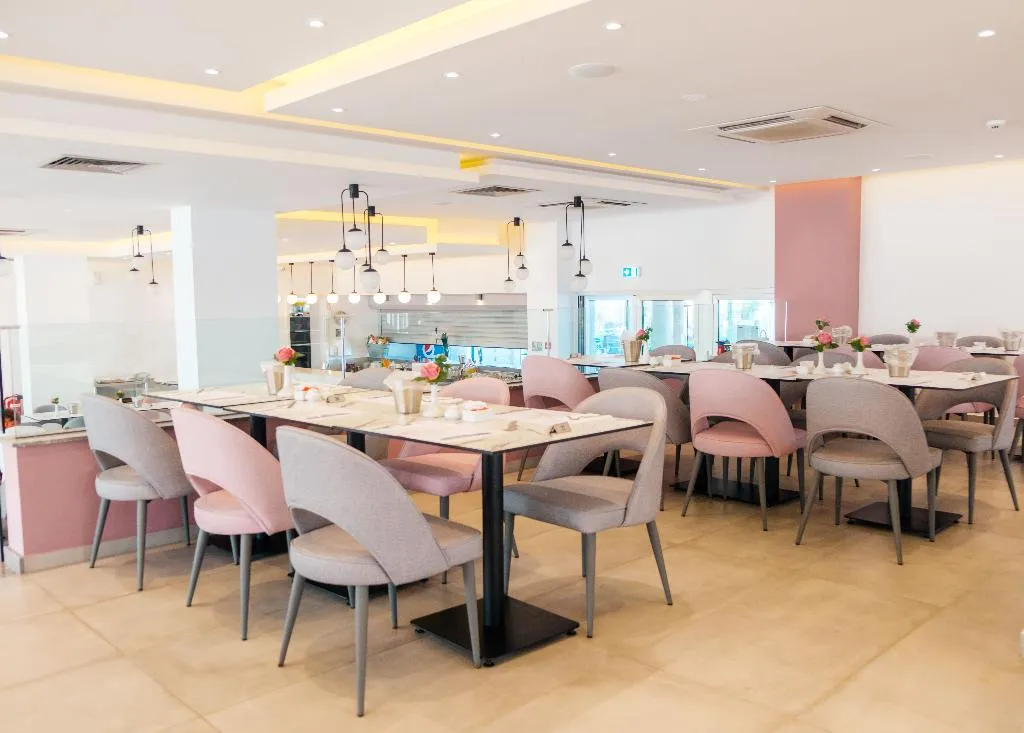 Restaurant, Kapetanios Bay Hotel Protaras, Cyprus