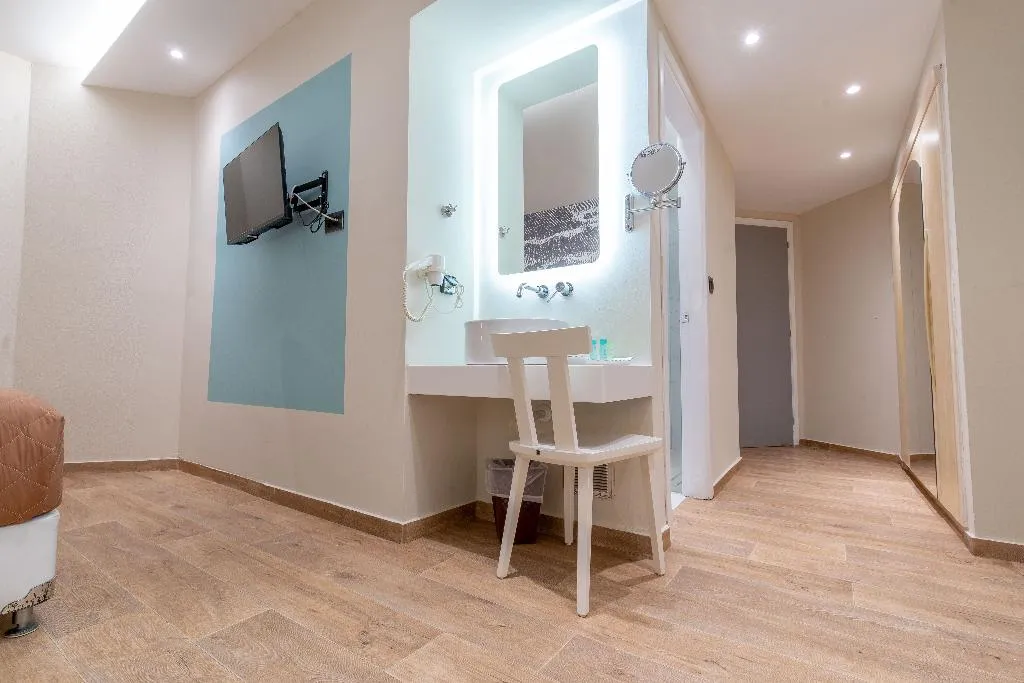 SINGLE STANDARD Room, Sunny Days Hotel, Rhodes