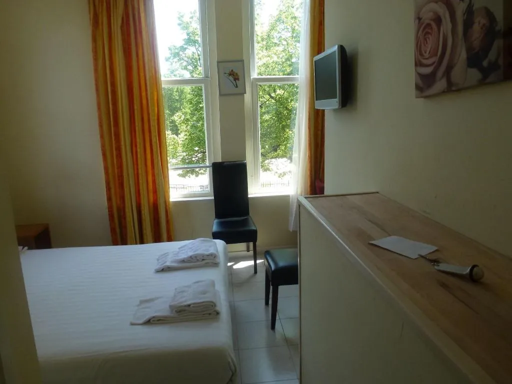 Room, Hotel Isis, Amsterdam