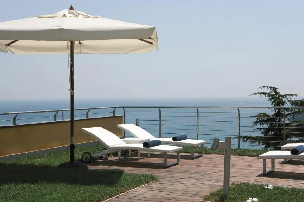 Terrace, Relais Paradiso, Naples