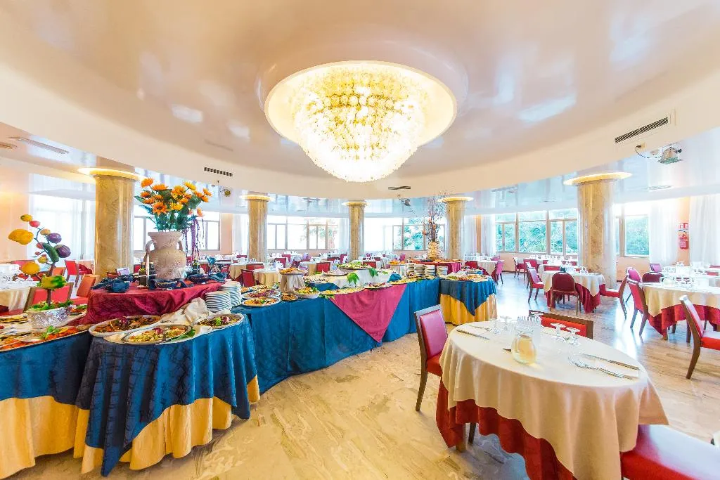 Restaurant, Paradise Beach Resort, Palermo