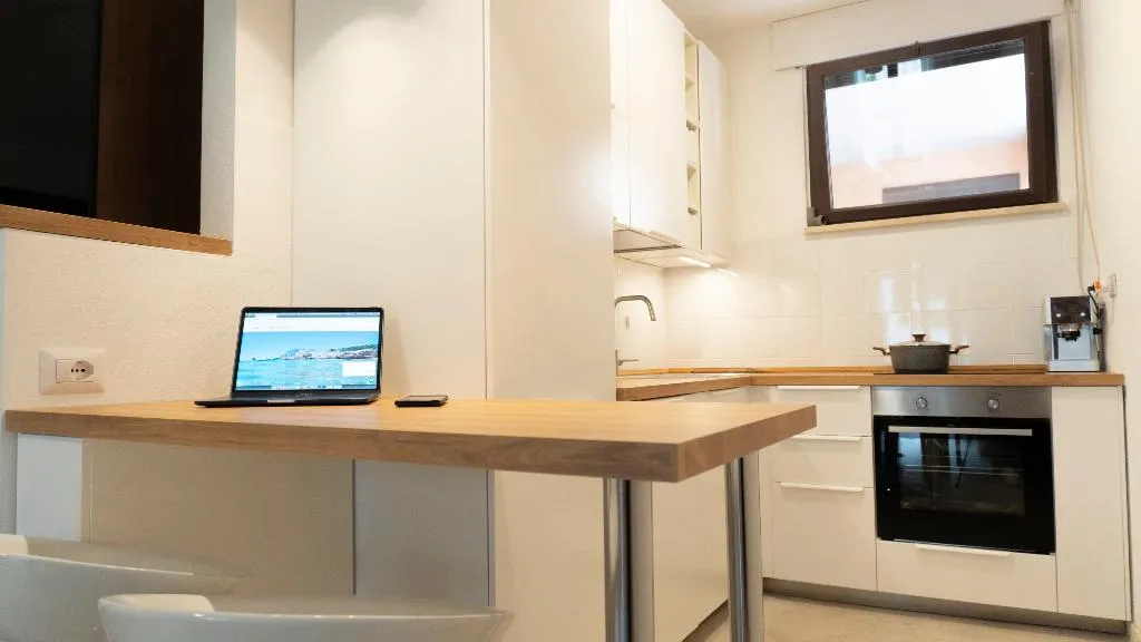 APARTMENT THREE BEDROOMS TWO BATHROOMS Room, PMS CaseVacanze Olbia, Olbia