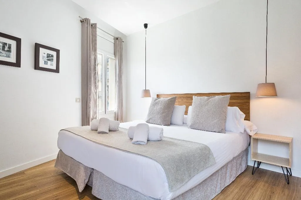 APARTMENT CAPACITY 4 Room, Amister Apartments, Barcelona