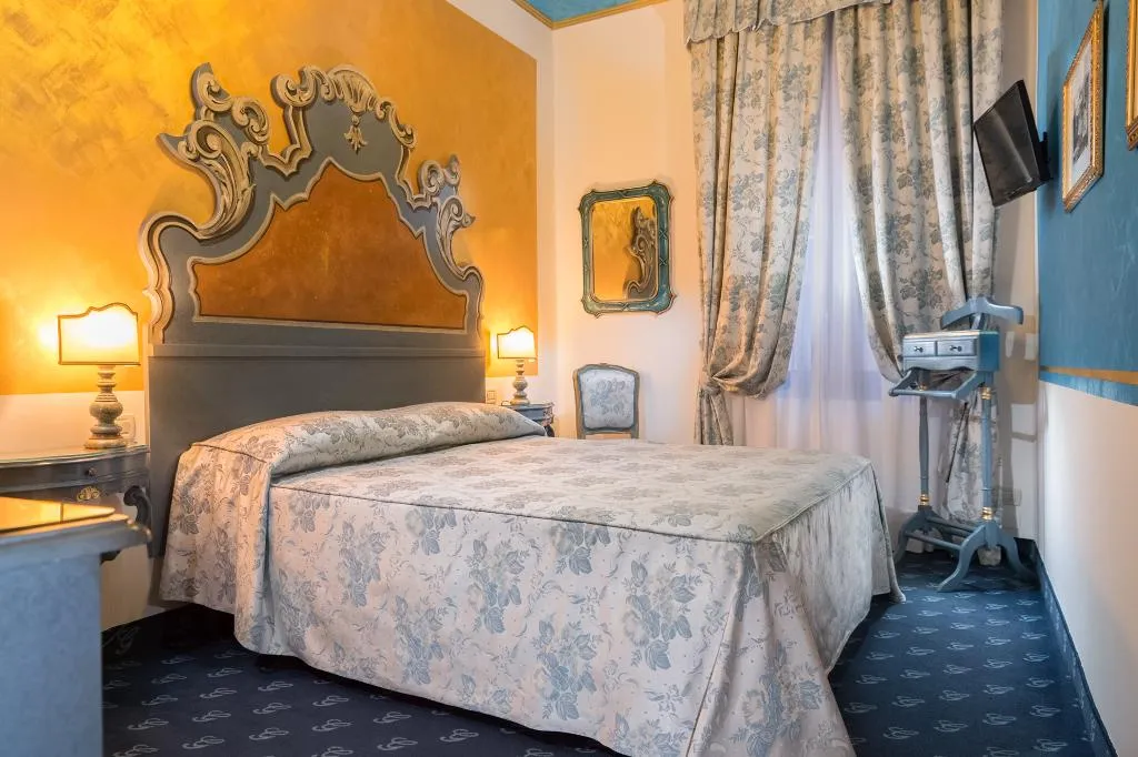 DOUBLE STANDARD Room, Giorgione Hotel, Venice
