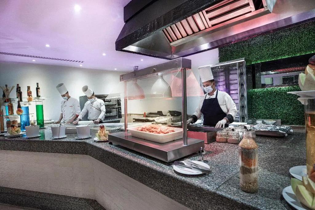 Restaurant, Pyramisa Beach Resort Sahl Hasheesh, Red Sea Riviera