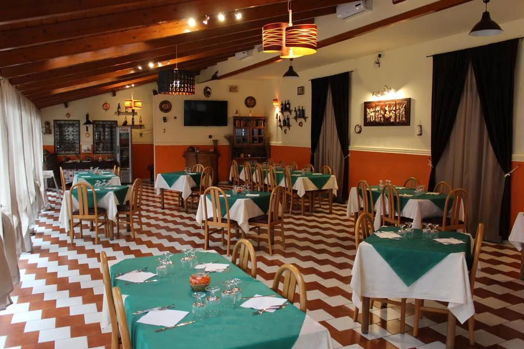 Restaurant, Santa Marta, Naples