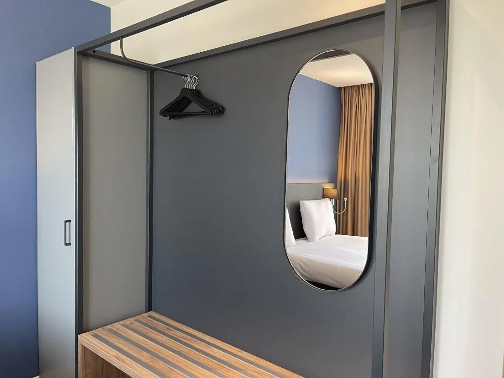 Room, OZO Hotels Antares Amsterdam Schiphol Airport, Amsterdam