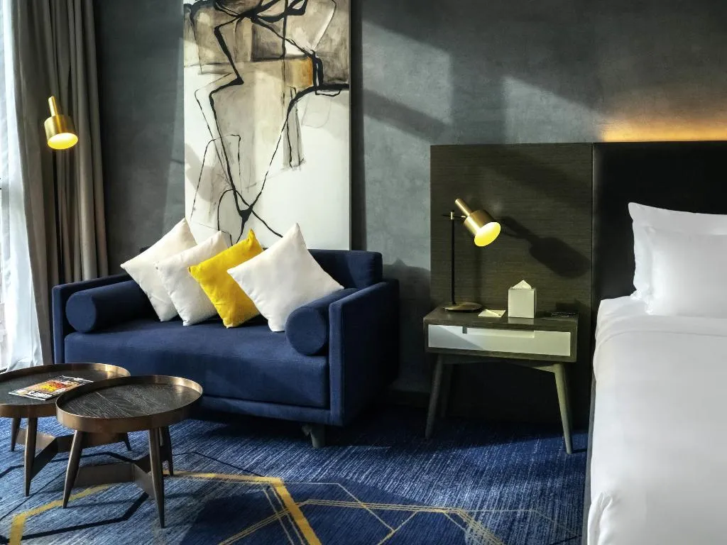 TWIN LAGOON VIEW Room, Pullman Sharjah, Dubai