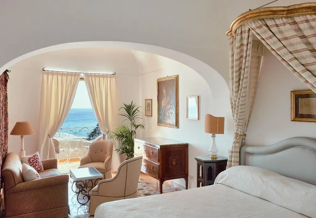 DOUBLE SUPERIOR SEA VIEW Room, Le Sirenuse, Naples