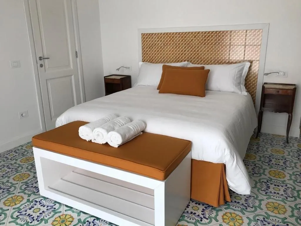 Room, Il Moro Di Positano, Naples
