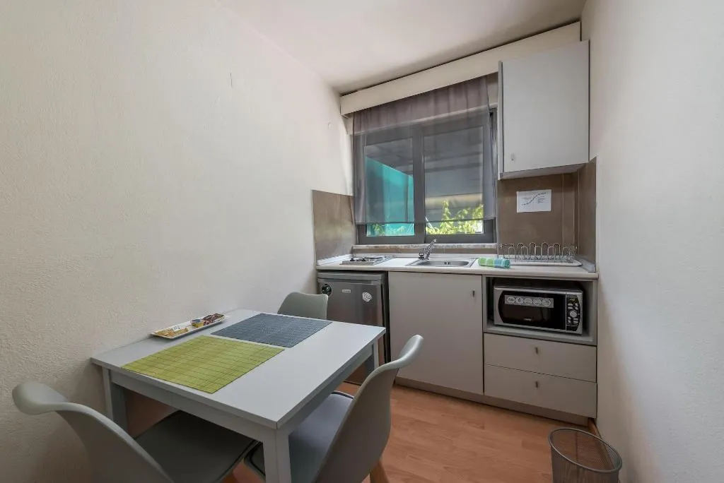 Room, 7 Palms Hotel Apartments, Rhodes