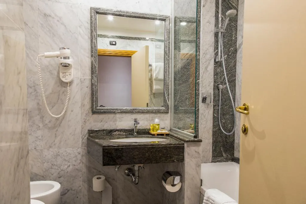 DOUBLE STANDARD Room, Giolli Nazionale, Rome