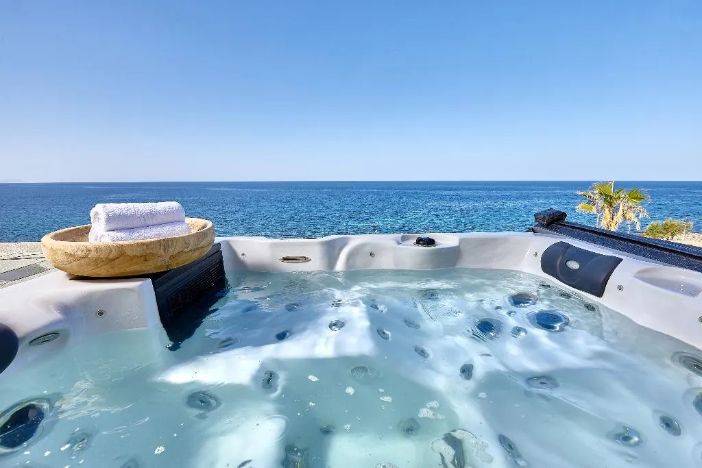 SUITE WITH JACUZZI Room, Castello Village Resort, Crete