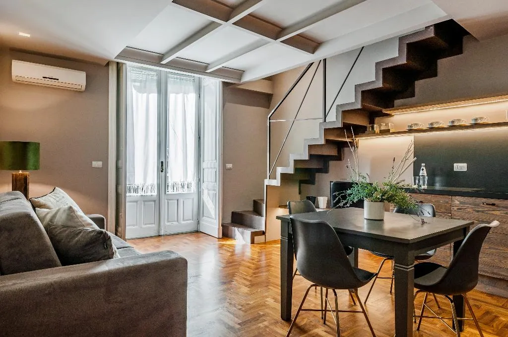 APARTMENT SUPERIOR CAPACITY 4 Room, Ferrini Home Residence 150, Catania