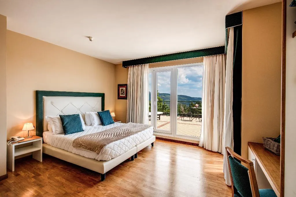Double or Twin EXECUTIVE Room, Demidoff Country Resort, Florence