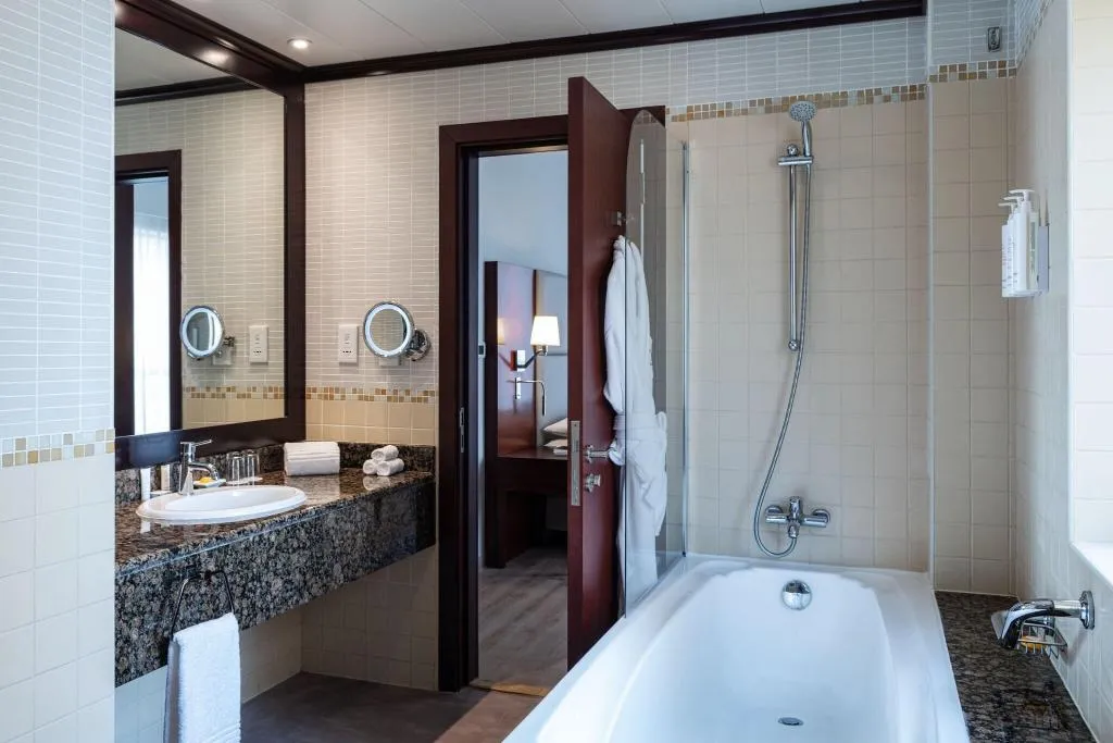Room, Delta Hotels by Marriott Jumeirah Beach, Dubai