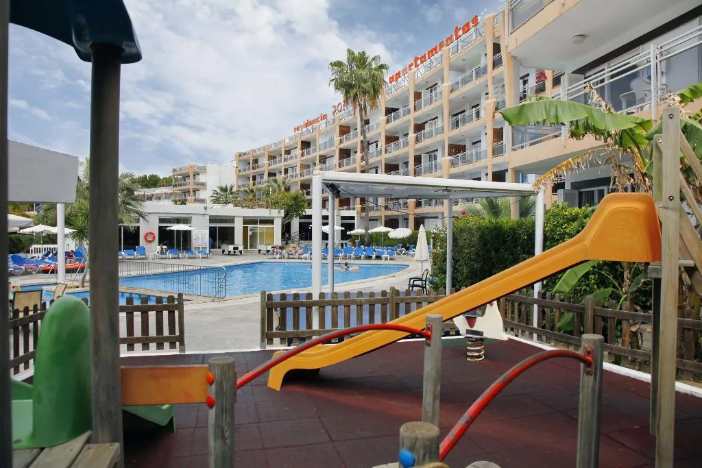 Sports and Entertainment, Suites Roc Portonova, Majorca