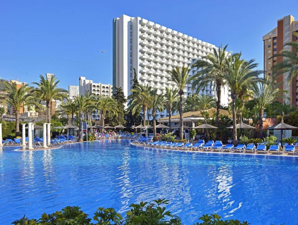 Sports and Entertainment, Sol Pelicanos Ocas, Costa Blanca