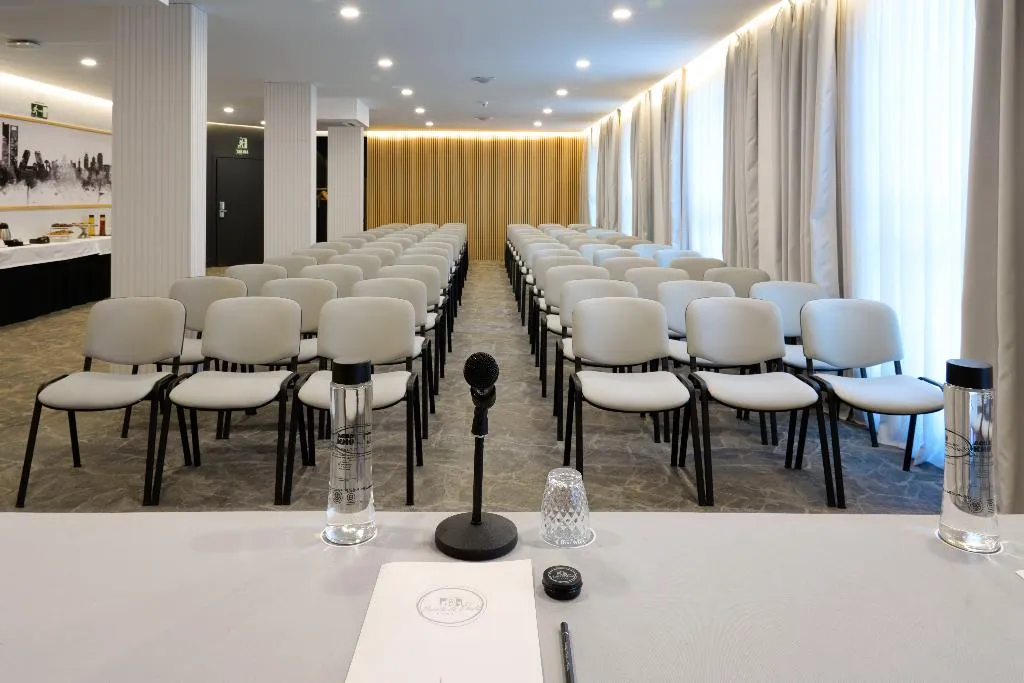 Conferences, Puerta de Toledo, Madrid