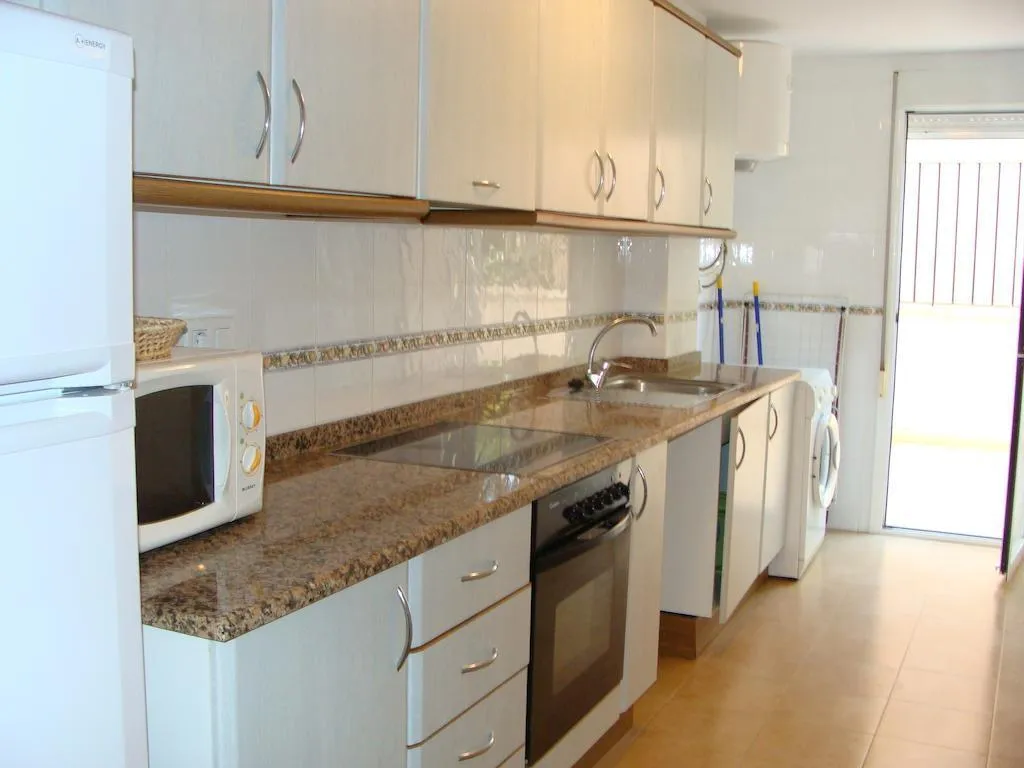 APARTMENT CAPACITY 6 TWO BEDROOMS Room, Residencial Edison, Valencia