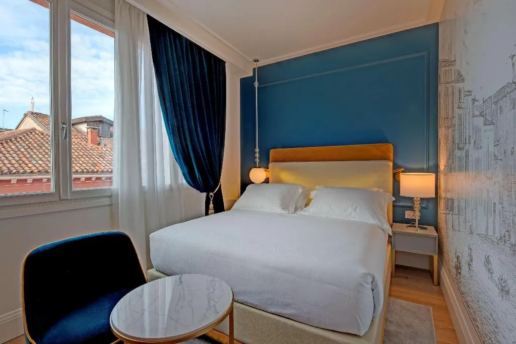 Room, H10 Palazzo Canova, Venice