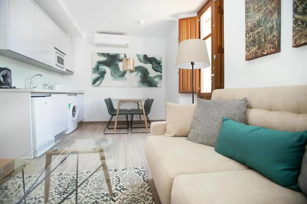 Room, Feelathome Ma Rtires Apartments, Costa Del Sol