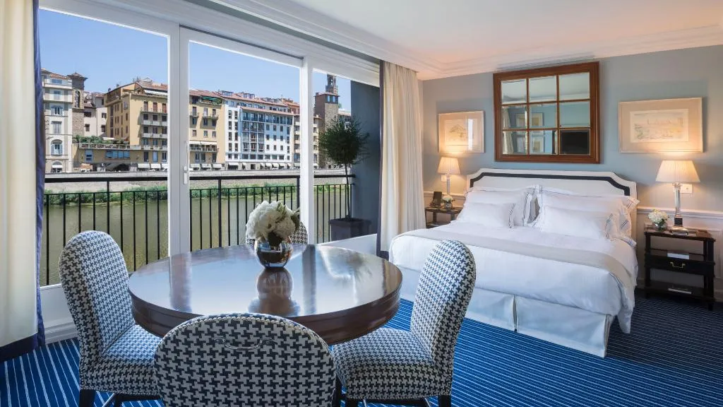 SUITE RIVER VIEW Room, Hotel Lungarno, Florence
