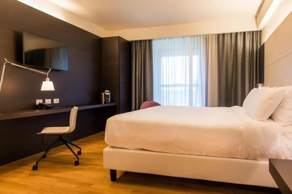 SUITE WITH DOUBLE BED Room, Four Points by Sheraton Venice Mestre, Venice