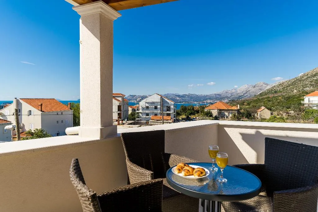 STUDIO DELUXE WITH BALCONY Room, Apartments Smanjak, Dubrovnik