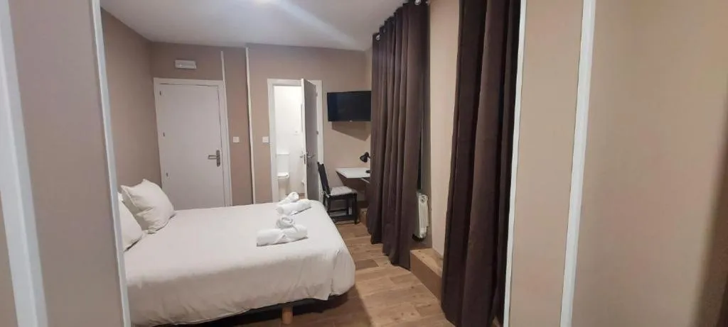 Double or Twin STANDARD Room, El Palacete De La Almudayna, Madrid