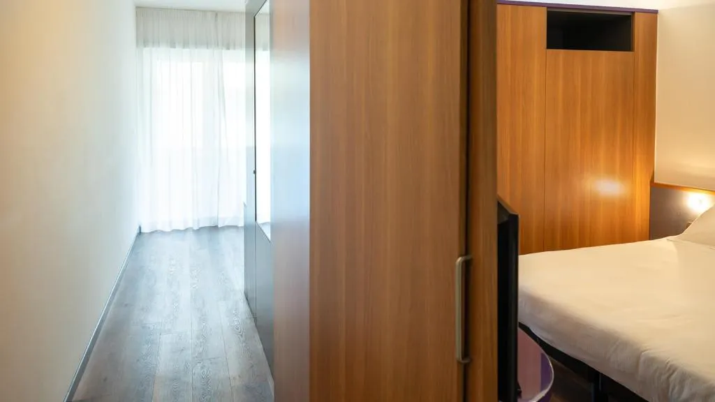 Double or Twin STANDARD Room, Hotel Ripa Roma, Rome