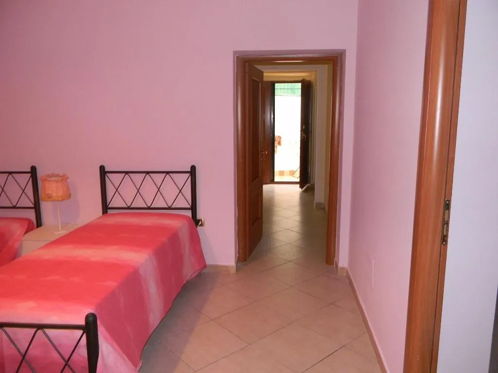 Room, Sanfralù, Naples