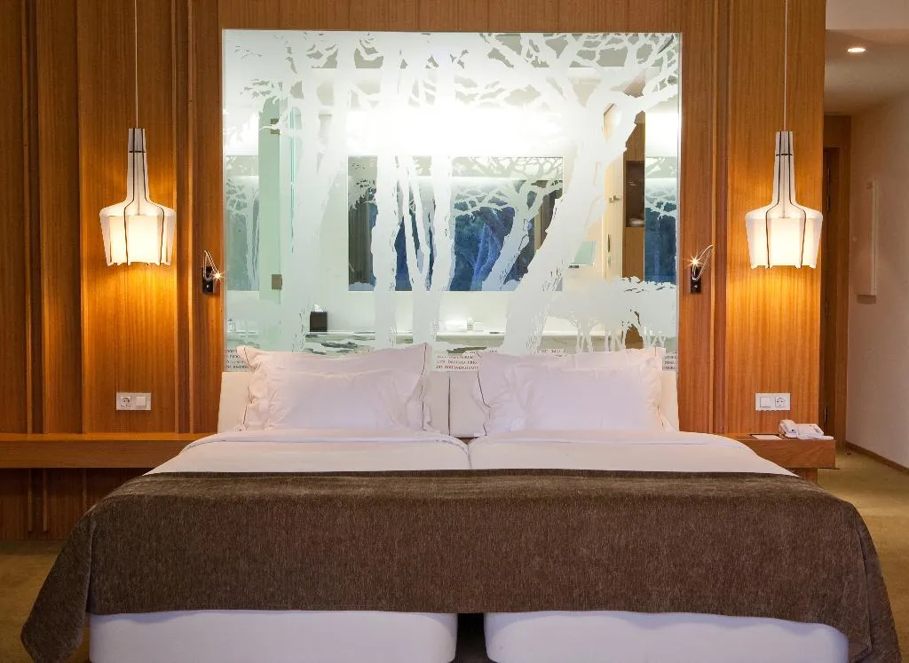 DOUBLE Accessible KING SIZE BED Room, Onyria Marinha Cascais, Vignette Collection, Lisbon