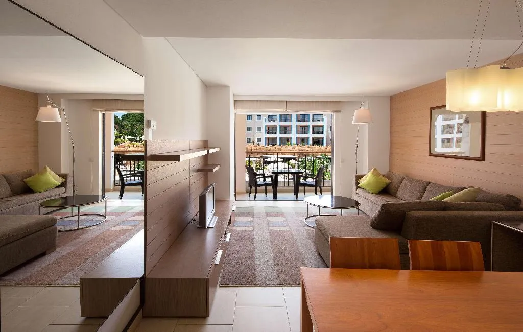 APARTMENT POOL VIEW TWO BEDROOMS Room, Hilton Vilamoura As Cascatas Golf Resort & Spa, Algarve
