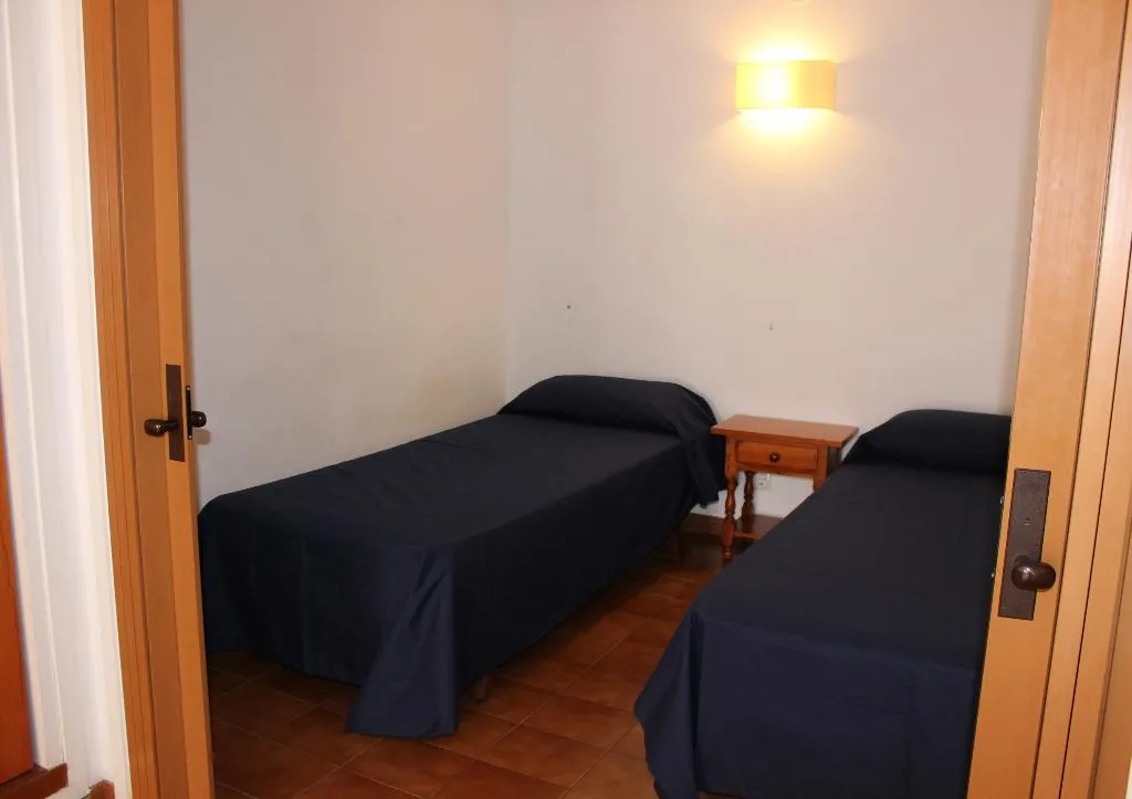 APARTMENT CAPACITY 4 ONE BEDROOM Room, Apartaments AR Costa Brava, Costa Brava