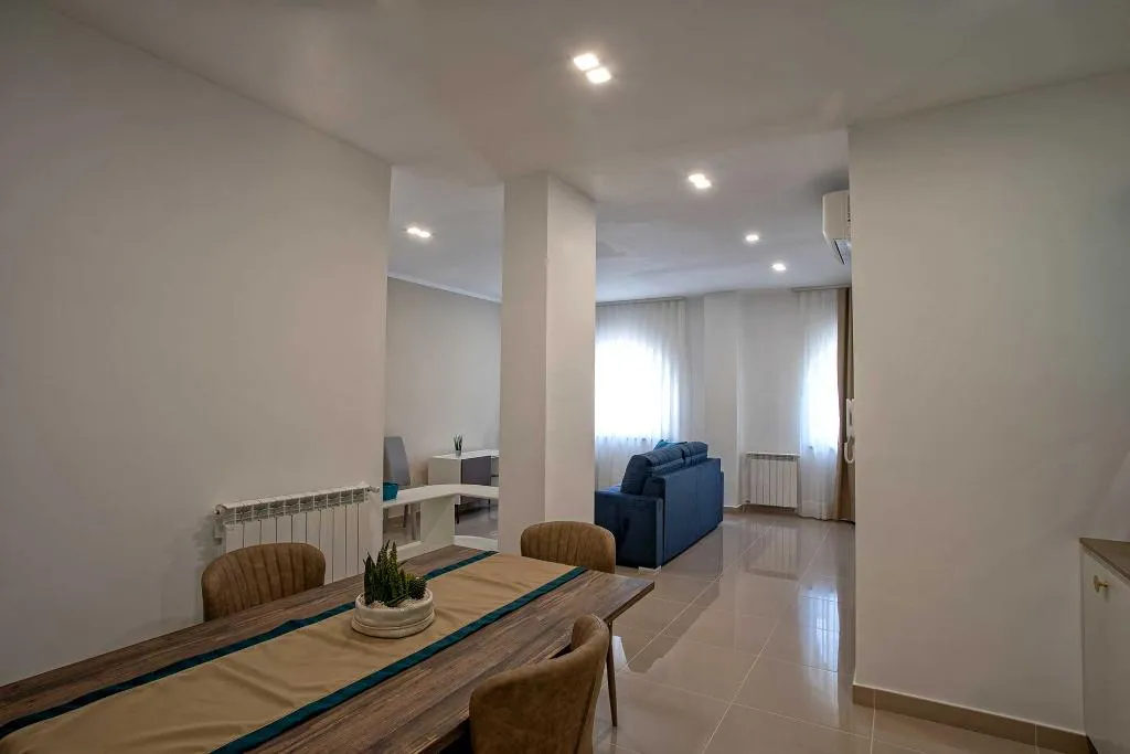 APARTMENT PARTIAL SEA VIEW Room, Charme En Bleu, Naples