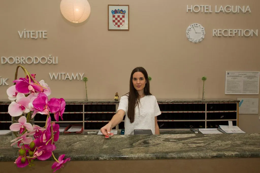Lobby, Laguna, Split