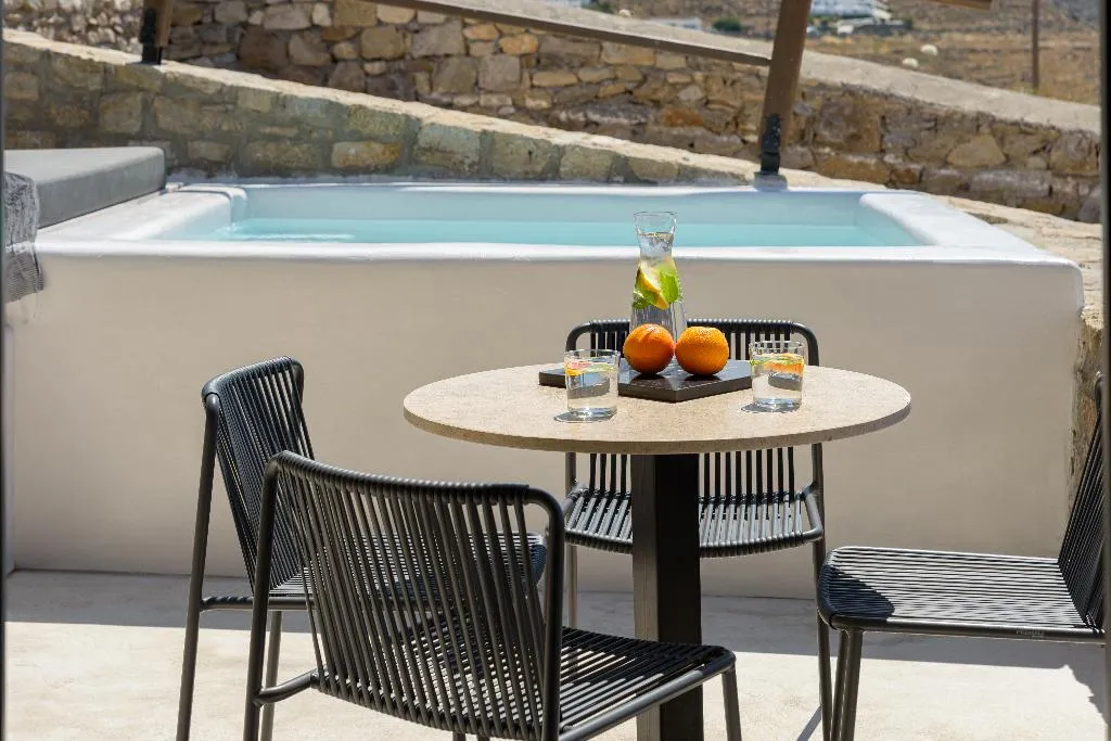 Double or Twin DELUXE WITH JACUZZI Room, Rocabella Mykonos Hotel, Mykonos