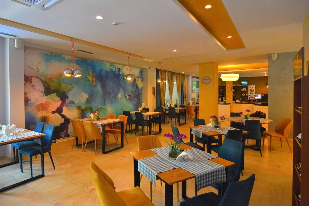 Restaurant, Sandy Beach Resort, Durres