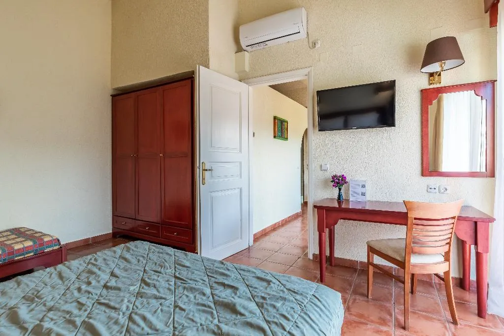 APARTMENT GARDEN VIEW Room, Rigas Hotel Skopelos, Skiathos